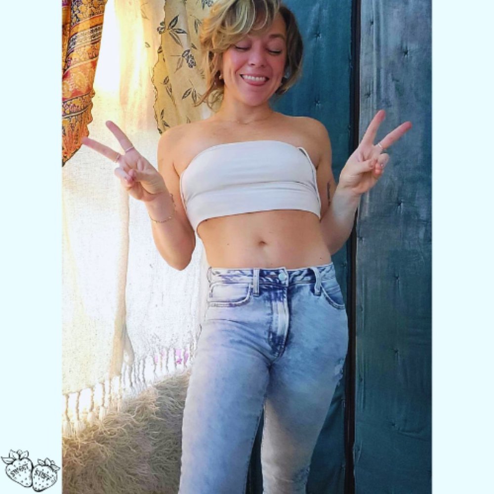 Express Micro Cropped Cami ~ - Picture 3 of 8